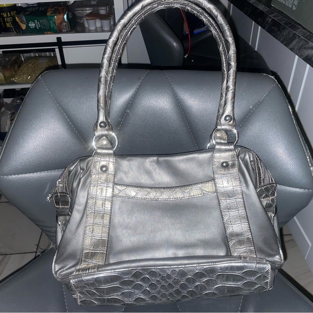 Silver Handbag - Picture 2 of 3